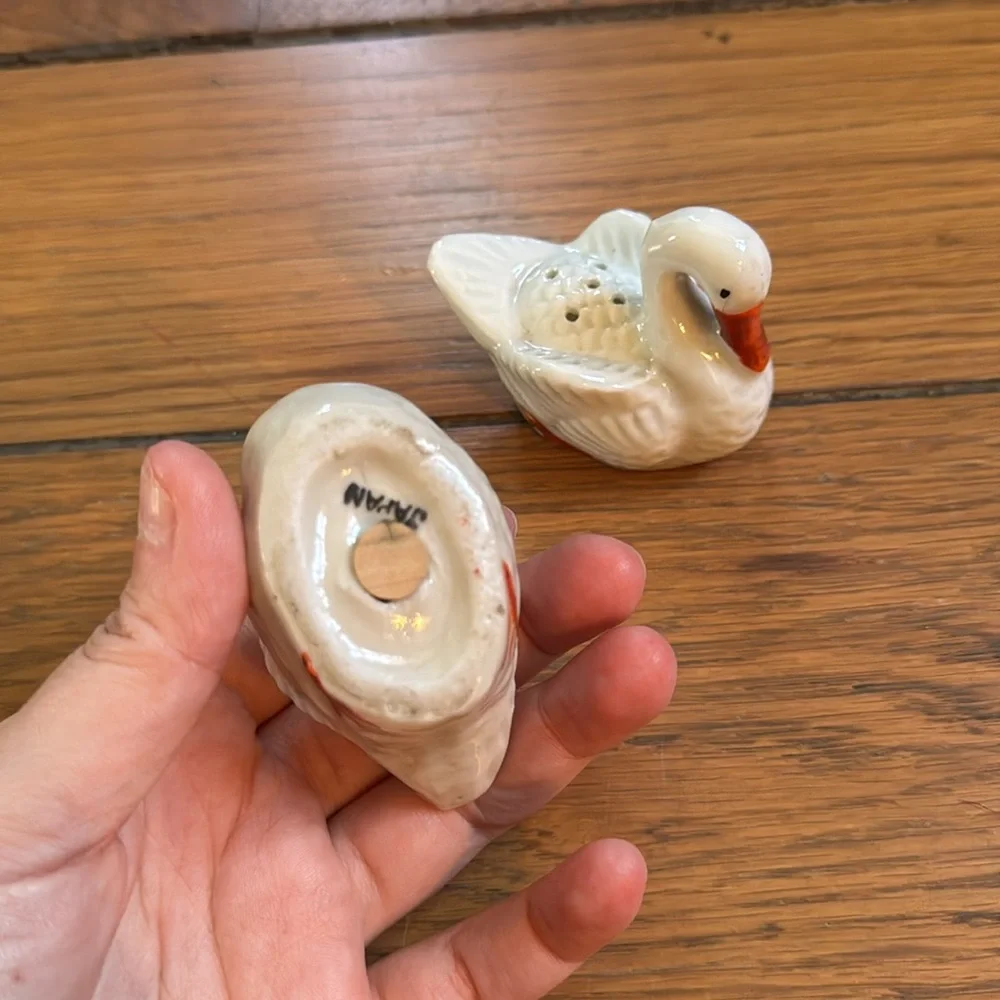 Salt & Pepper Shaker Bundle Turkey Baseball Swans Collectables‎ Vintage Japan